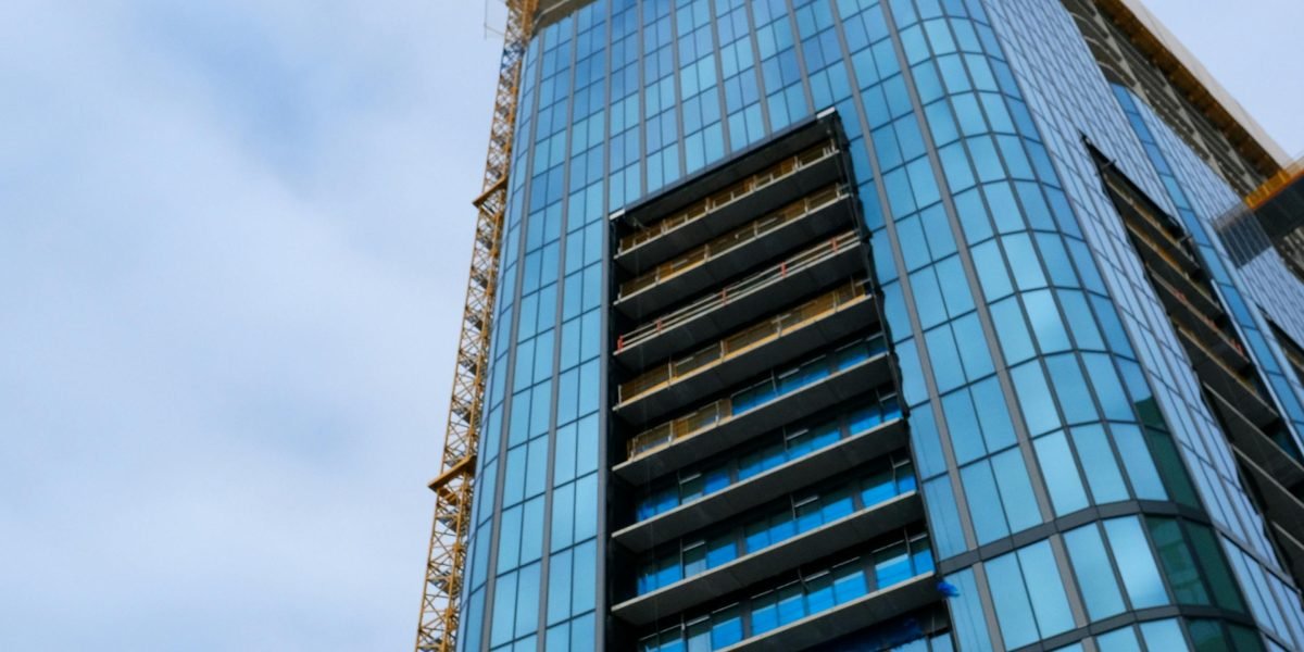 Commercial Real Estate Dubai 2026 Guide to Leasing and Buying Office and Industrial Property